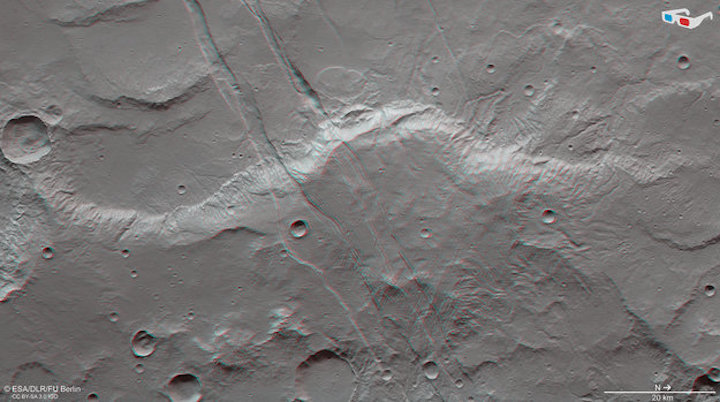 sirenum-fossae-in-3d-large