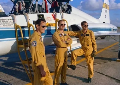 skylab-4-launch-13-crew-departure-ellington-nov-12-1973-s73-36766