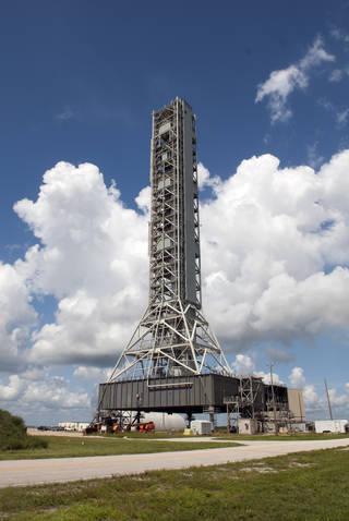 sls-mobile-laucher-nasa