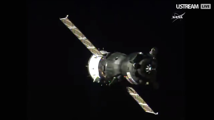 soyuz-iss50-gbv-1