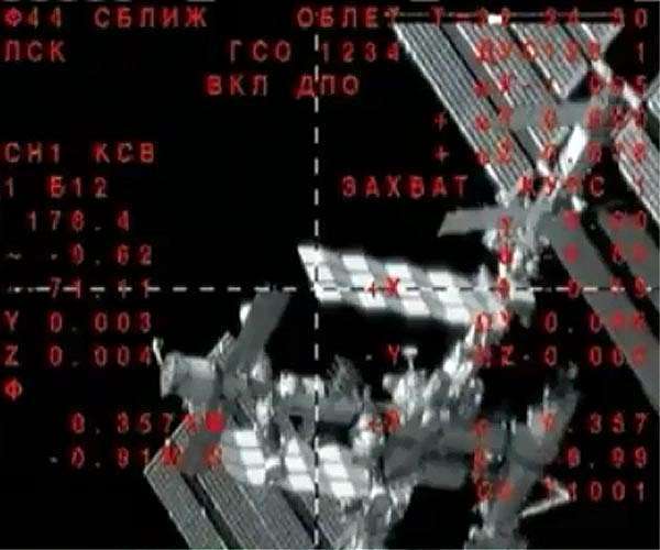 soyuz-ms-15-hud-iss-fly-around-hg