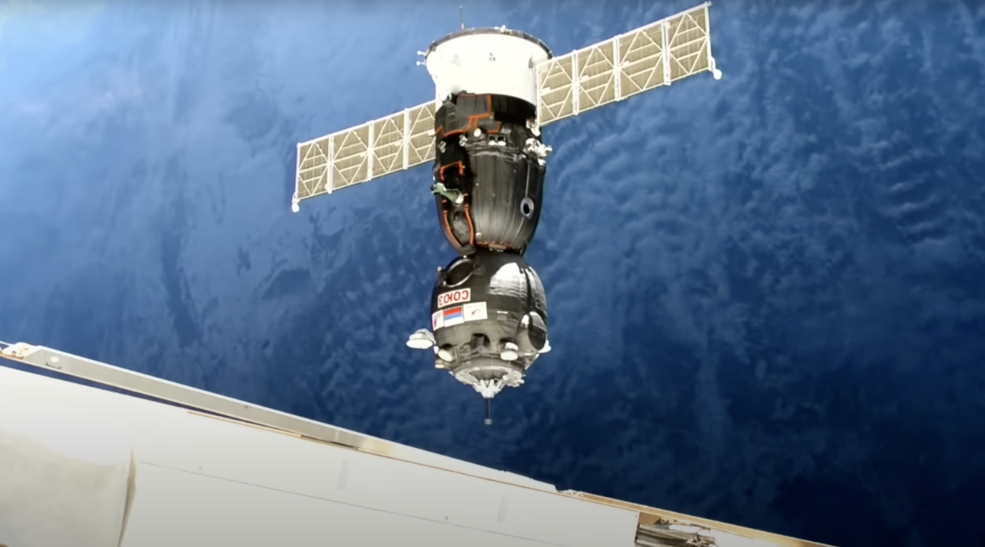 soyuz-undocking-april-23