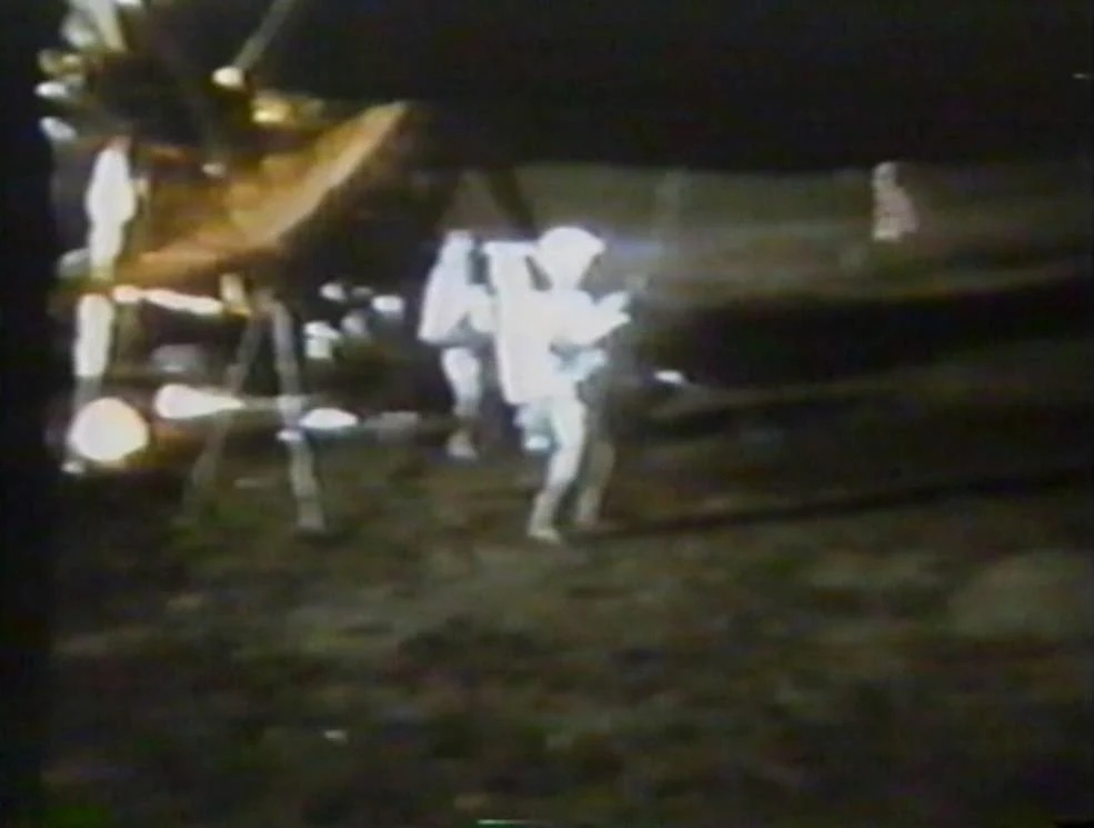 spacedaily-apollo14-shepard-golf-nasa-1