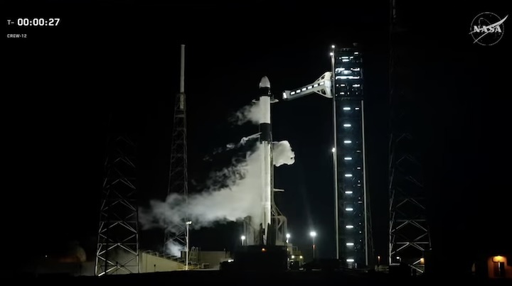 spacex-crew-12-dragon-aeq