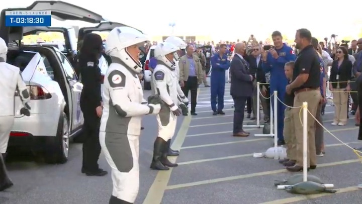 spacex-crew-5-dragon-launch-aj