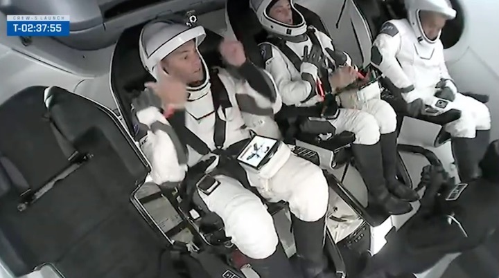 spacex-crew-5-dragon-launch-azb