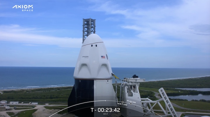 spacex-dragon-ax2-launch-ch