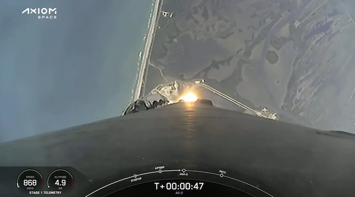 spacex-dragon-ax2-launch-dg