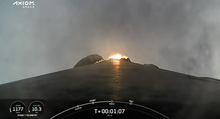 spacex-dragon-ax3-launch-bkc