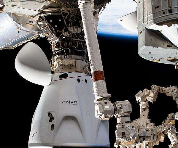 spacex-dragon-crew-axiom-1-docking-port-iss-hg