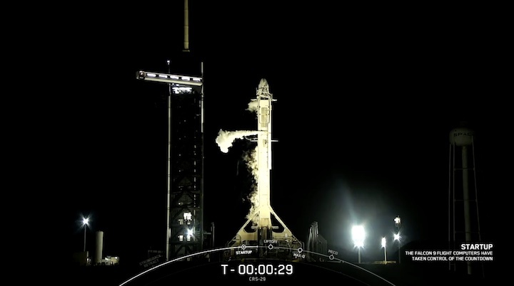 spacex-dragon-crs29-launch-ai
