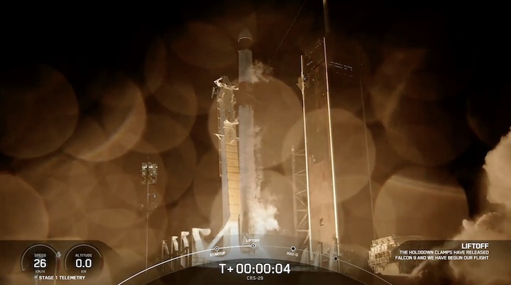 spacex-dragon-crs29-launch-aj