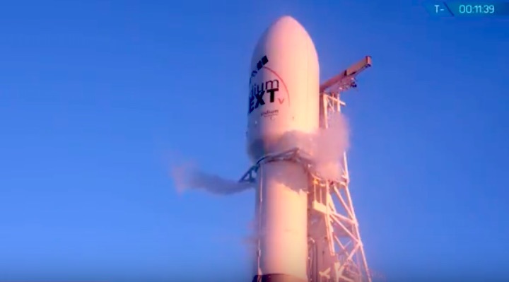 spacex-falcon9-iridium5mission-4