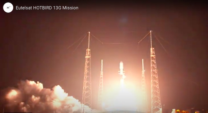 spacex-hot-bird-launch-ah