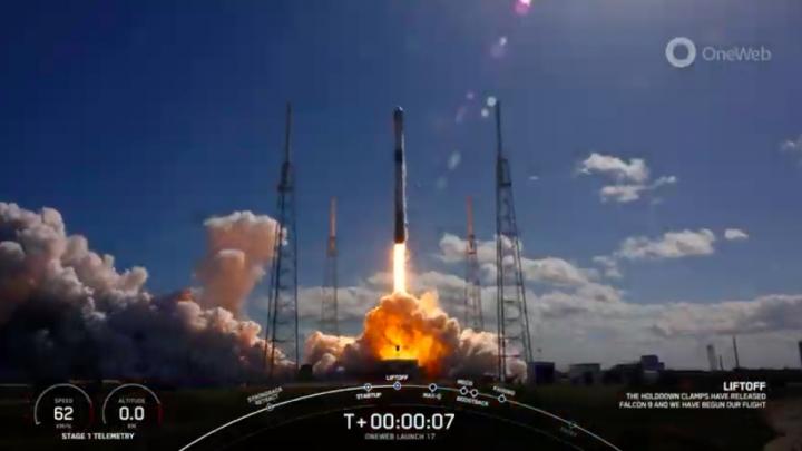 spacex-oneweb17-launch-ag