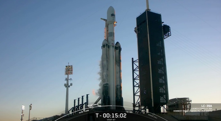 spasex-heavy-falcon-usff62-launch-aa