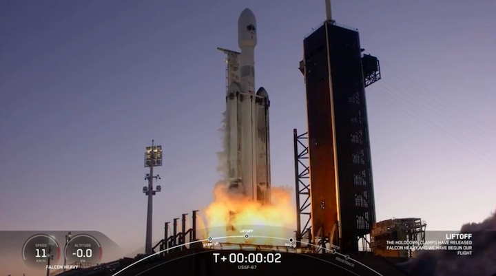 spasex-heavy-falcon-usff62-launch-ah