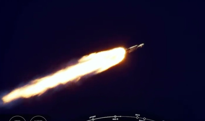 spasex-heavy-falcon-usff62-launch-ao