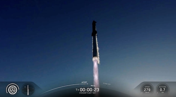 starships-11-launch-ana