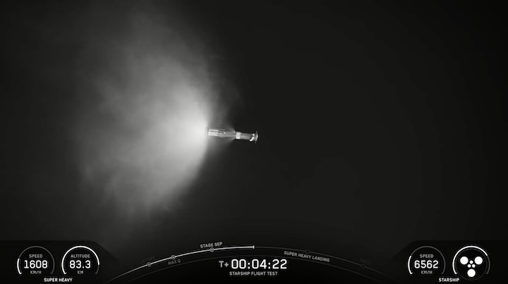 starships-11-launch-aw