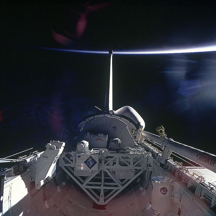 sts-52-orbit