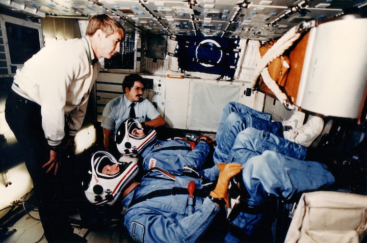 sts-61b-2