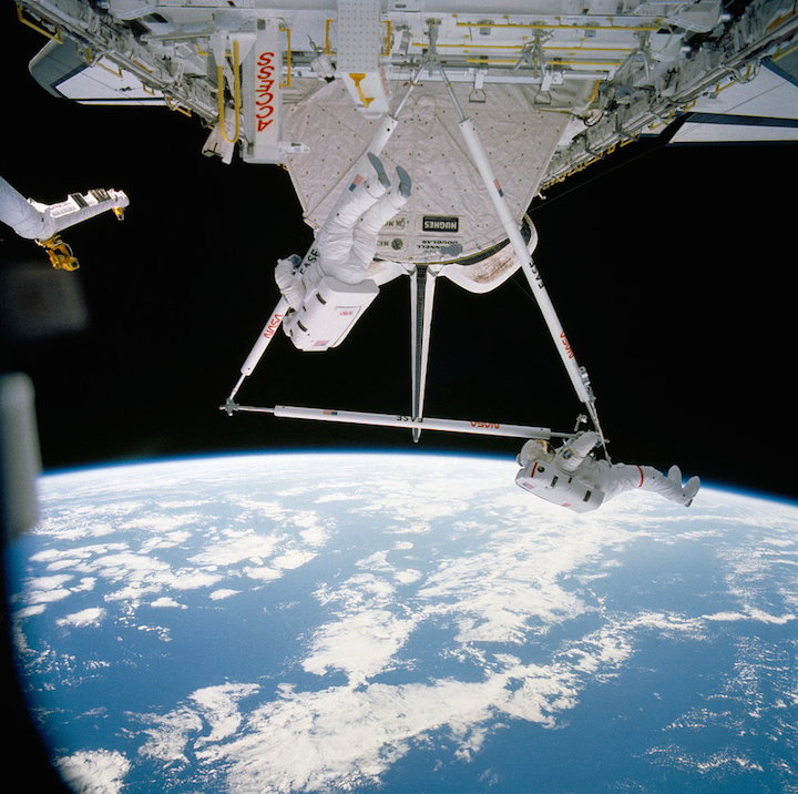 sts-61b-eva-ross-spring