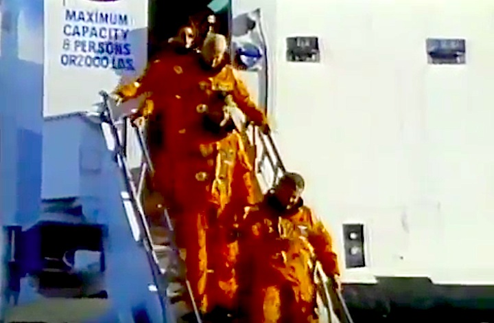 sts31-mission-czb