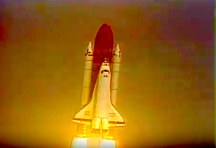 sts37-mission-ap