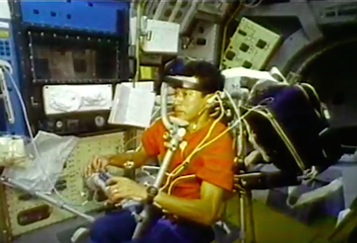 sts47-mission-aj