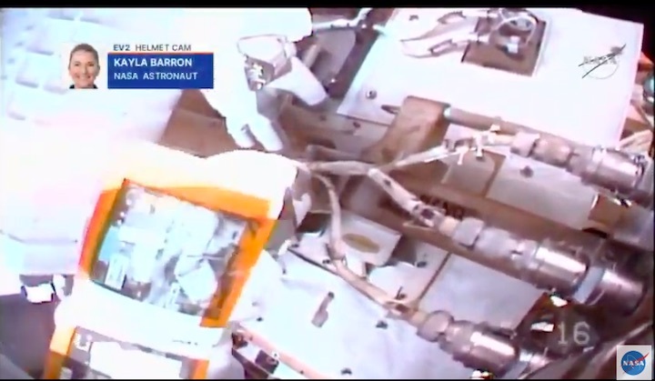 us-spacewalk78-ba