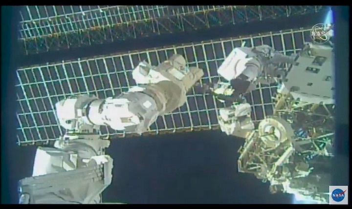 usspacewalk78-ag