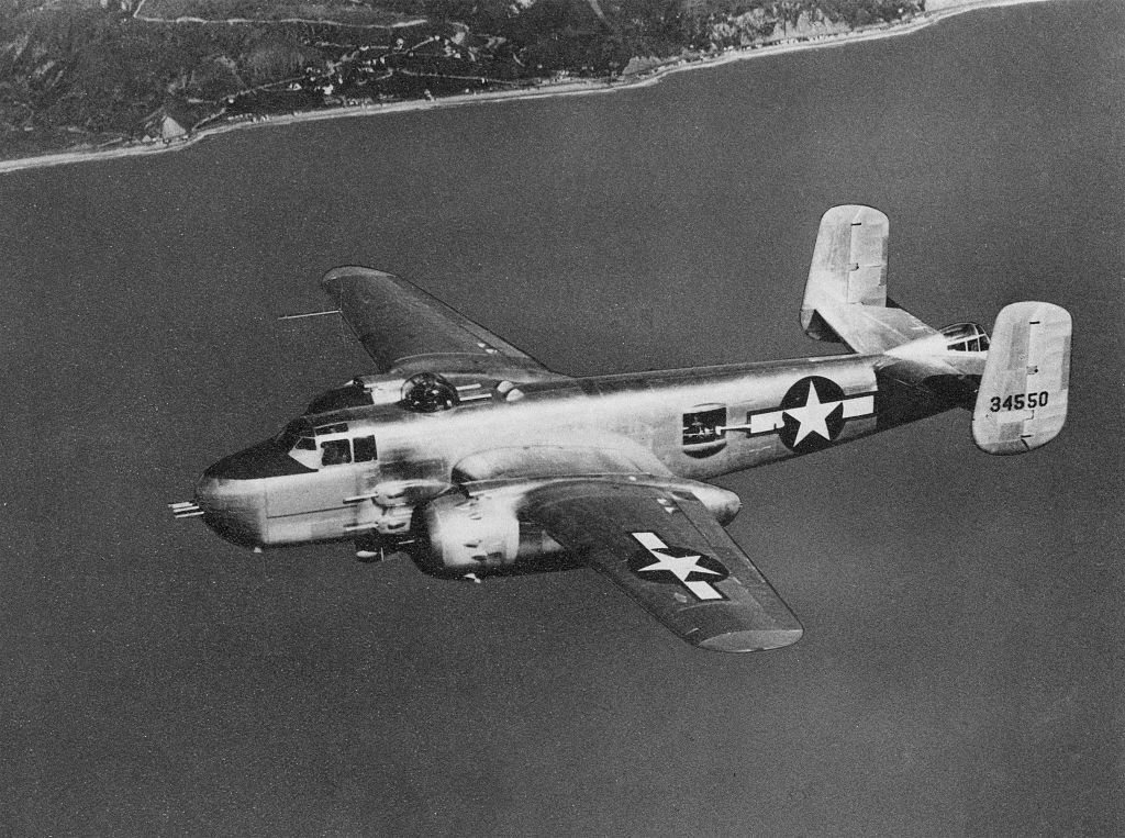 view-of-a-b-25-mitchell-bomber-in-flight-1940s-news-photo-1654625225